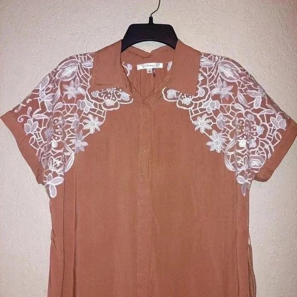 Andree by Unit Embroidered Floral Shirt Dress Duster W/Tie at Waist  Women Large - Picture 3 of 12